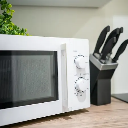 Bv Spacious 1-bedroom Close To Town Center - Sleeps 6 *