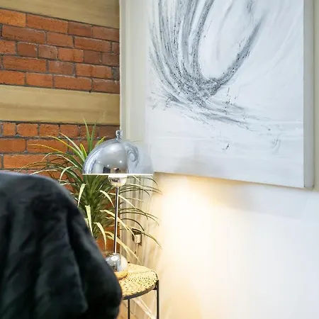 Bv Spacious 1-bedroom Close To Town Center - Sleeps 6 Bradford (West Yorkshire)