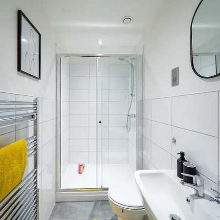 Appartement Bv Spacious 1-bedroom Close To Town Center - Sleeps 6