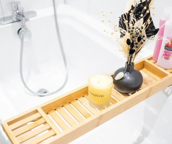 Bv Spacious 1-bedroom Close To Town Center - Sleeps 6 Διαμέρισμα Μπράντφορντ