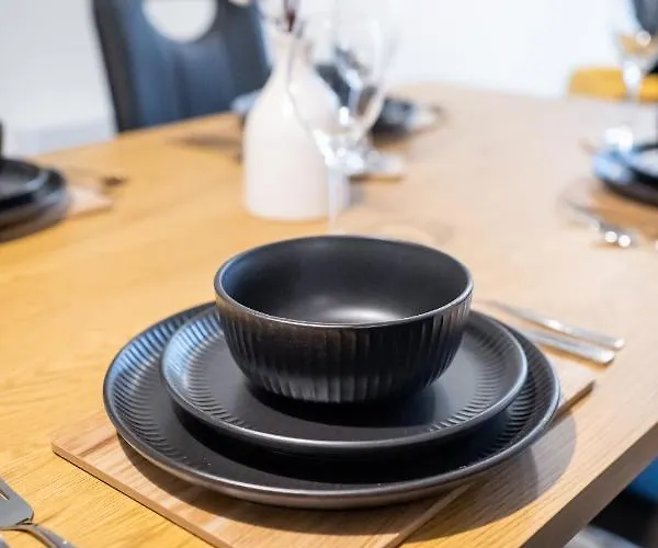 Bv Spacious 1-bedroom Close To Town Center - Sleeps 6 Apartment