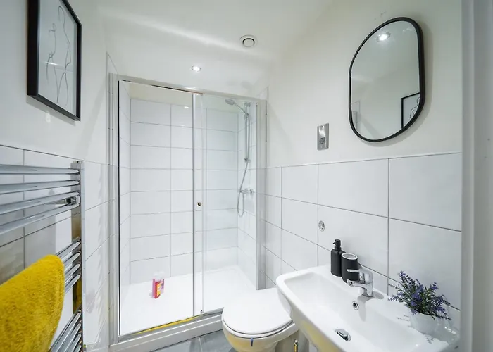 Bv Spacious 1-bedroom Close To Town Center - Sleeps 6 * Μπράντφορντ